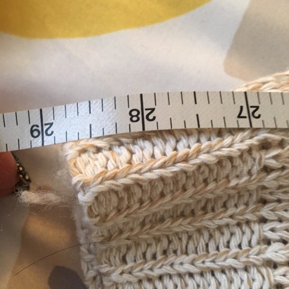 🎉HP🎉Re Posh Criss Cross Knit Top - Picture 8 of 8